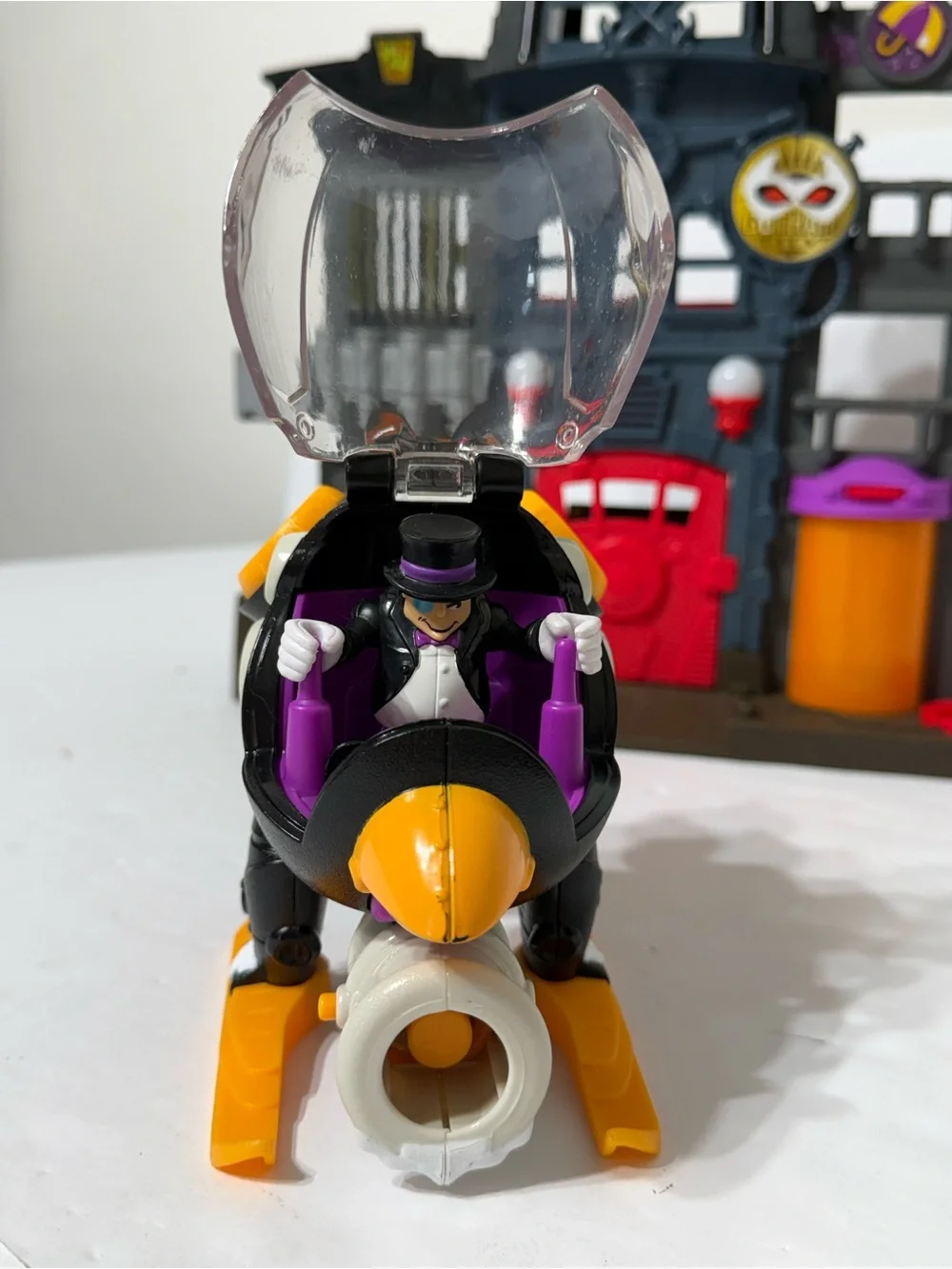 Imaginext Legends of Batman Gotham City Crime Alley DC Super Friends w/ Penguin